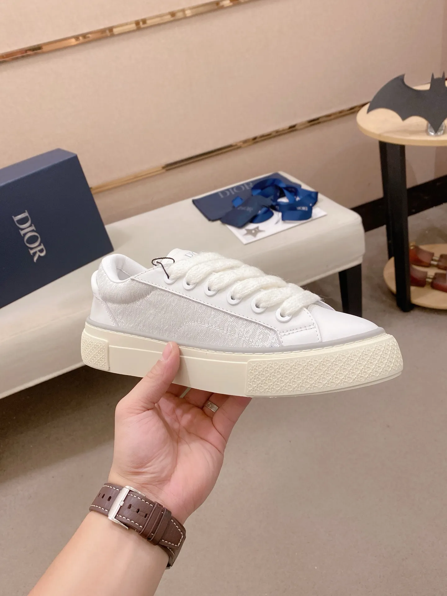 Factory price: 300 Men's shoes 💰[Dior·Dior] Top 🔍Couple style 💏🔍New casual sports style couple shoes, new four-season design, perfect workmanship, lace-up lazy style to create cabinet quality, upper: imported first-layer cowhide, sheepskin lining is soft and comfortable, ultra-light TPU wear-resistant outsole, simple, versatile fashion men's shoes, excellent color code number 35--44